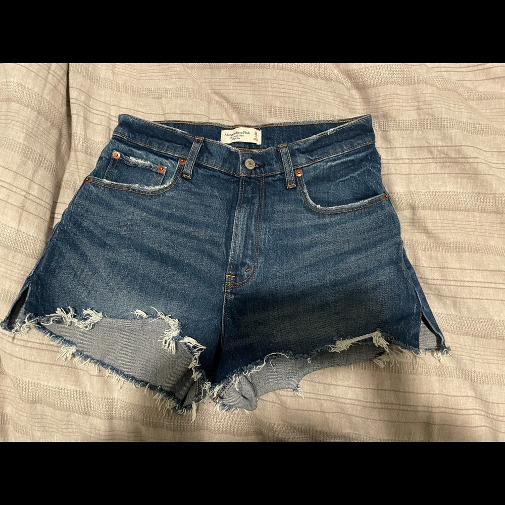 Abercrombie Curve Love High Rise Shorts